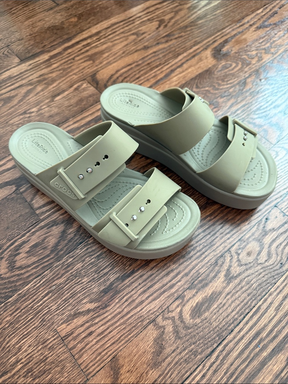 CROCS lite ride size 7 - Picture 2 of 4